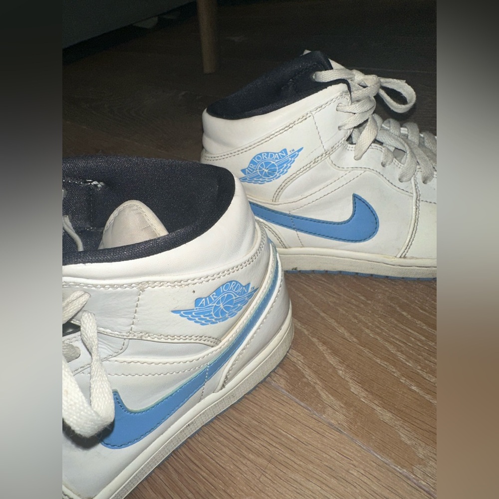 Nike Air Jordan Retro 1 UNC Legend Blue University Blue Mid Sneakers Men’s 8